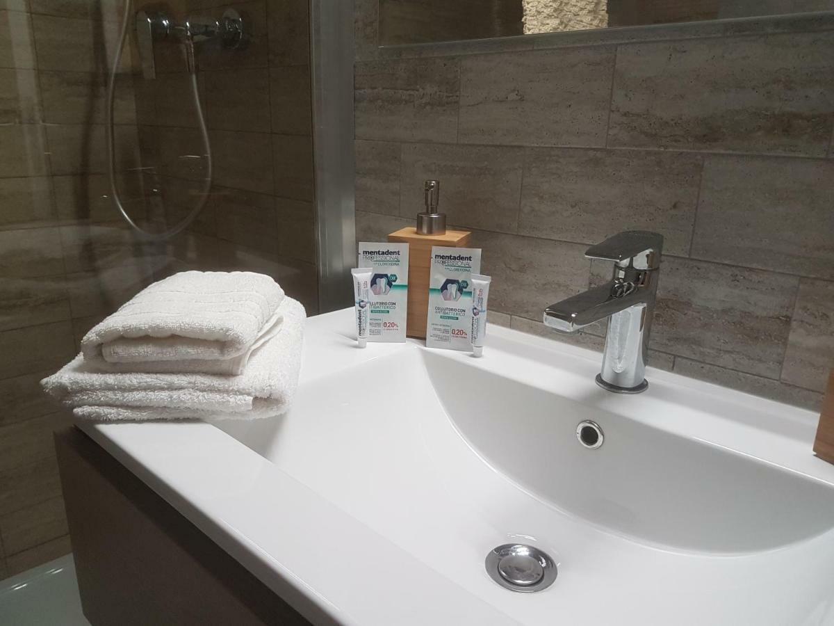Apartamento House Don Tonino Lecce Exterior foto