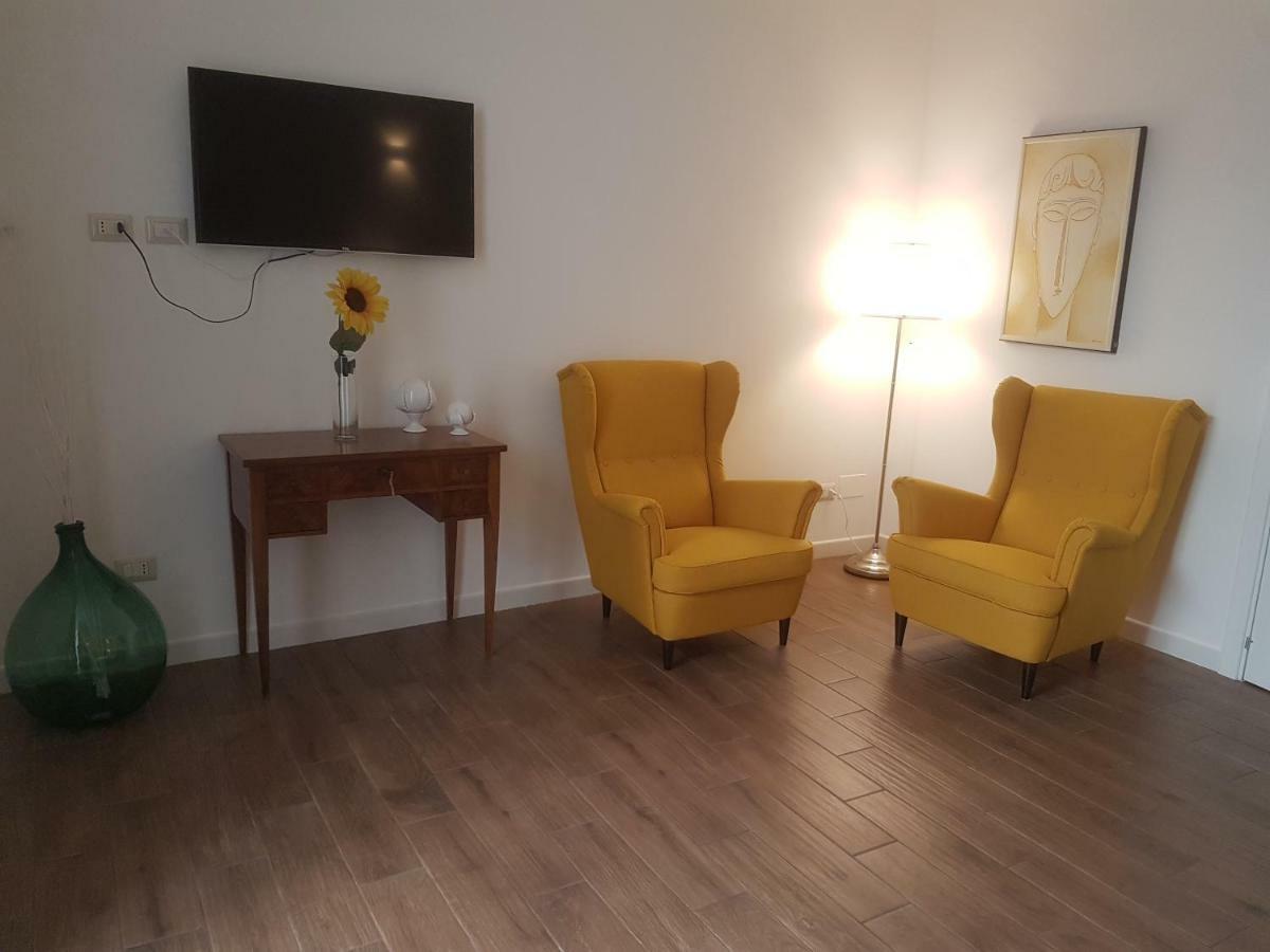 Apartamento House Don Tonino Lecce Exterior foto