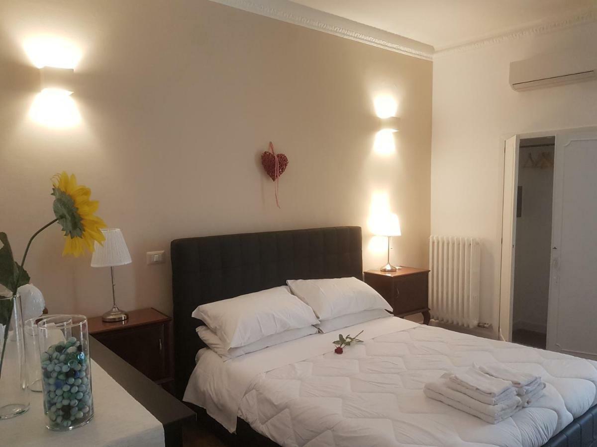 Apartamento House Don Tonino Lecce Exterior foto