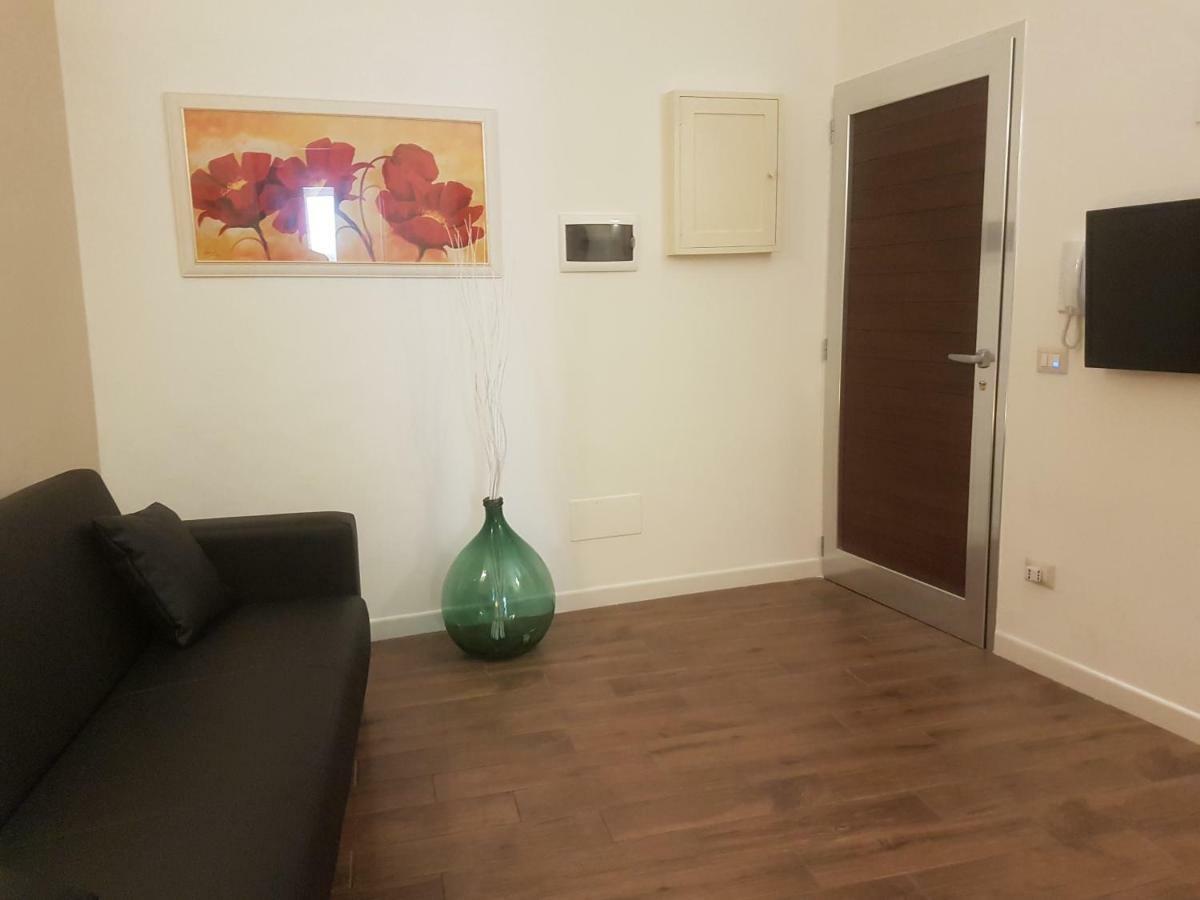 Apartamento House Don Tonino Lecce Exterior foto